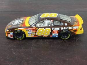 lot 383 image: #88 UPS Car