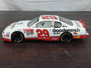 lot 384 image: Kevin Harvick Car