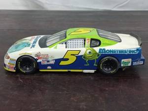 lot 385 image: Terry Labonte Car