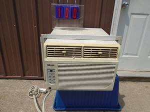 Gibson air conditioner. 110 v. No remote. Consignor states it works. As shown.