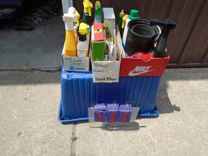 Qty of 3 flats of yard chemicals. As shown.
