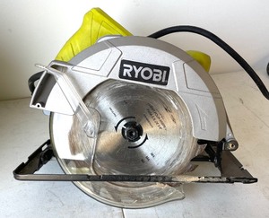 lot 77 image: Ryobi 7 14 Inch Circular Saw