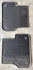 lot 100 image: Audi A6 Floor Mats