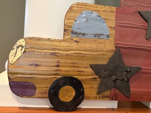 lot 170 image: Wooden and Metal Decorative Car Wall Hanging with Hooks