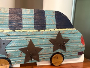 lot 170A image: Wooden and Metal Decorative Car Wall Hanging with Hooks