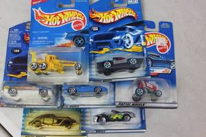 7 Hotwheels Cars - See Pictures
