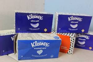 6 Packs of Tissues