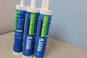 5 Tubes of Henry Roofing Sealant Elastomeric