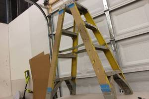 lot 39 image: Ladder - See Pictures