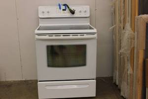 lot 59 image: FRIGIDAIRE Oven w Electric Stovetop