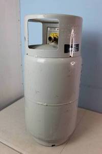 lot 102 image: Cylindrical Gas Container - See Pictures