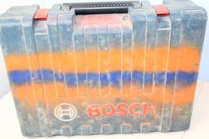 lot 20 image: Bosch 8 Amp 1-18 in. Corded Variable Speed SDS-Plus ConcreteMasonry Rotary Hammer Drill with Depth Gauge and Carrying Case