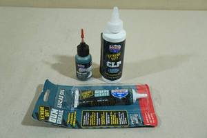 lot 42 image: Lucas Extreme Duty Gun Oil, Grease, and CLP