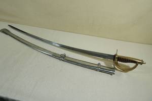 lot 45 image: Civil War Cavalry Sword Replica