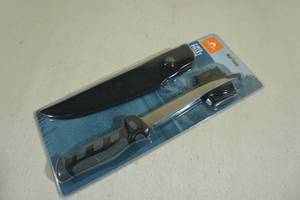 lot 48 image: Ozark Trail 7 Fillet Knife