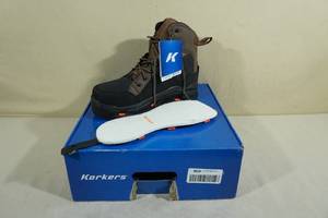 lot 63 image: Korkers Buckskin Wading Boots -Mens Size 12