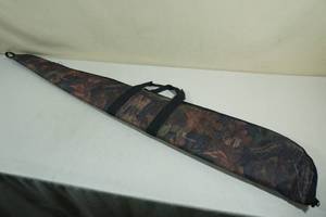 lot 80 image: 53 Soft Gun Case