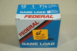 lot 136 image: 25 Federal Game Load 12 Gauge 2-34 7-12 Shot Shotshells