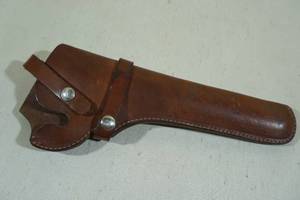 lot 141 image: Hunter 12 Leather Revolver Holster