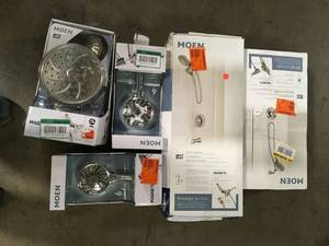 lot 39 image: Lot of Assorted Shower Heads and Showering Faucets Various Models and Conditions   Customer Returns See Pictures