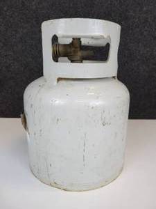 lot 440 image: 11 lb. Propane Tank - NO SHIPPING