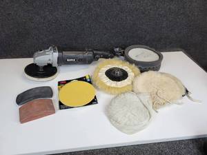lot 442 image: 7 Klutch Car Buffer and AbrasivePolishing Discs