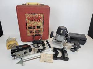 lot 470 image: Craftsman Jig Saw and JC Penney 1 HP Router - Both Tested & Working