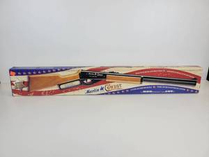 lot 474 image: NEW in Box - Marlin Cowboy Lever Action BB Rifle with about 6000 Daisy BBs
