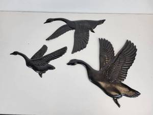 lot 140 image: Lot of (3) Cast Aluminum Goose Wall Hanging