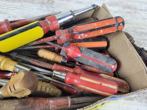 lot 155 image: Lot of Assorted Screwdrivers and Hand Drill