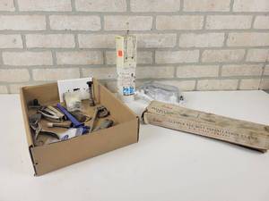 lot 36 image: Snap on GA-140 Speedometer Head Lubricator, Sikes Leather VEE Belt Installer tool and More