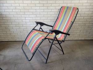 lot 63 image: Folding Lounger Chair - NO SHIPPING
