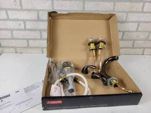 lot 112 image: DELTA Model 3592 Addison Widespread Lavatory Faucet - Oil Rubbed Bronze - Store Return