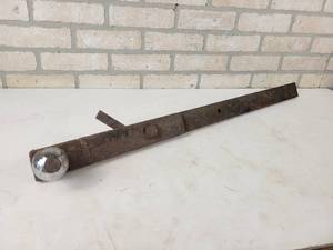 lot 129 image: Hitch extension Bar with 2 Ball - Approx. 33.5 Long Overall - NO SHIPPPING