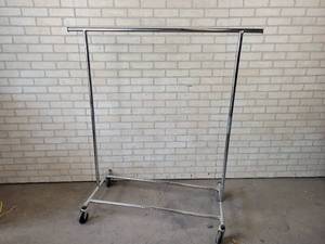 lot 131 image: Mobile Clothing Rack - NO SHIPPING
