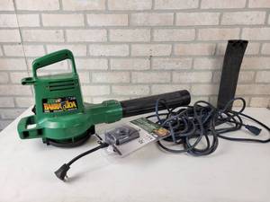 lot 229 image: WEED EATER Electric Leaf Blower and Mulching Vac, Extension Cord and Timer - NO SHIPPING