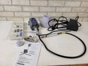 lot 24 image: FOREDOM SR Series Flexible Shaft Dremel Type Tool with Foot Pedal Control and many Accessories - Tested and Works