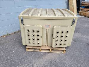 lot 18 image: Huntin Cruiser Hunting Dog Box with Firearm and Ammo Storage - NO SHIPPING