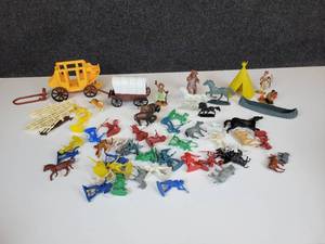 lot 688 image: Vintage Native American & CowboyWild West Toys