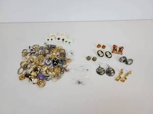 lot 719 image: Lot of Vintage Pierced Earrings - Various Sizes and Styles