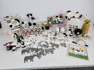 lot 725 image: Collection of Cow Items - See Pictures for Details
