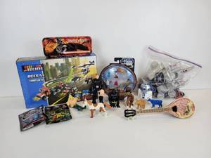 lot 878 image: Lot of Childrens Toys - Star Wars, Animal Figurines, Creative Builders Building Blocks