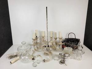 lot 882 image: Chandelier in Need of Some TLC