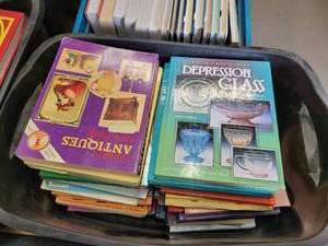 lot 900 image: Lot of 25 Antique and Collectible Identification and Price Guides