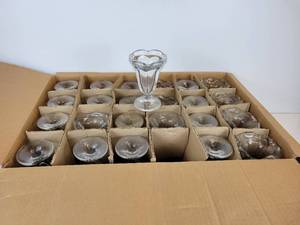 lot 906 image: Two Dozen NEW Libbey Tulip Sundae Glasses