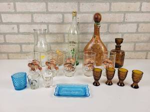 lot 606 image: Vintage Glass Mushroom Tumblers, Unique Bottles, Shot Glasses and More - NO SHIPPING