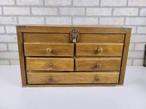 lot 617 image: Wood Storage Chest - NO SHIPPING