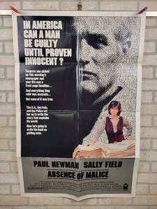lot 642 image: Original 1981 ABSENCE OF MALICE 27x41 Movie Poster - Paul Newman & Sally Field - Folded