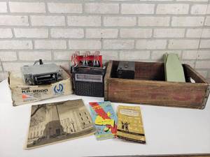 lot 670 image: Vintage PEPSI Crate (Minneapolis, MN), GE Solid State radio, Pioneer Car Tape Player, Maps and More - NO SHIPPING