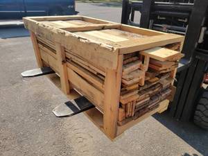 lot 556 image: Reclaimed Pallet Wood - Approx. 60 sqft - Great for an Accent Wall - NO SHIPPING